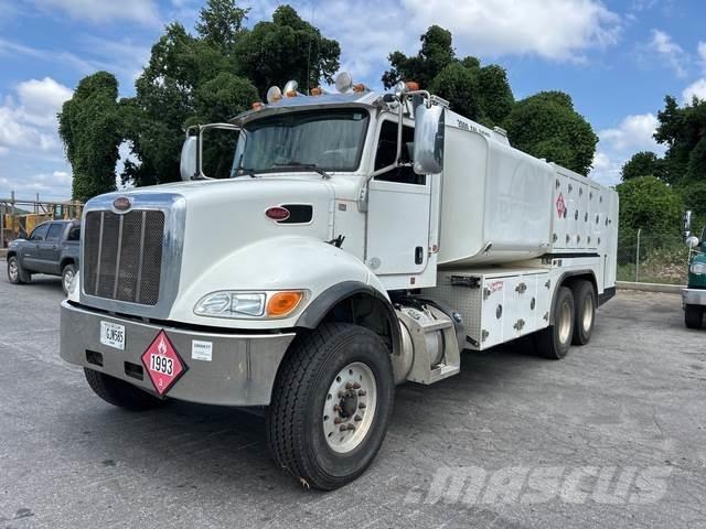Peterbilt 348 Autocisterna
