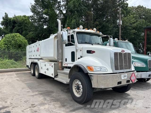 Peterbilt 348 Autocisterna