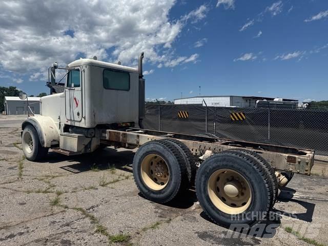 Peterbilt 357 Vilcēji