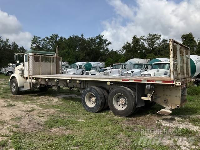Peterbilt 357 Platformas/izkraušana no sāniem