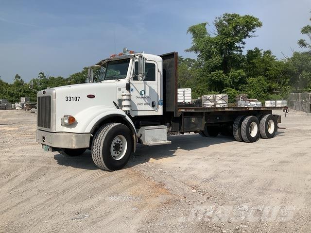Peterbilt 357 Platformas/izkraušana no sāniem