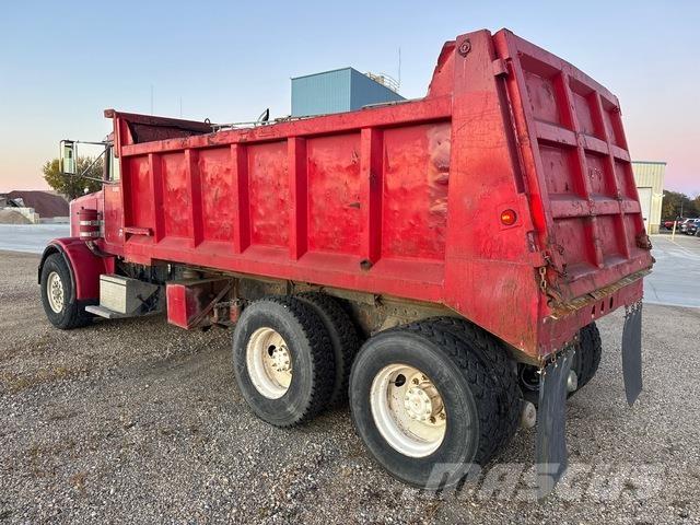 Peterbilt 357 Pašizgāzējs