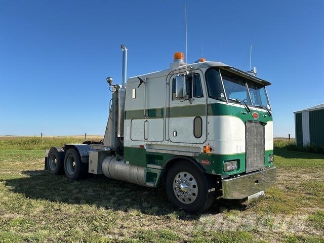 Peterbilt 362 Kabīnes un interjers