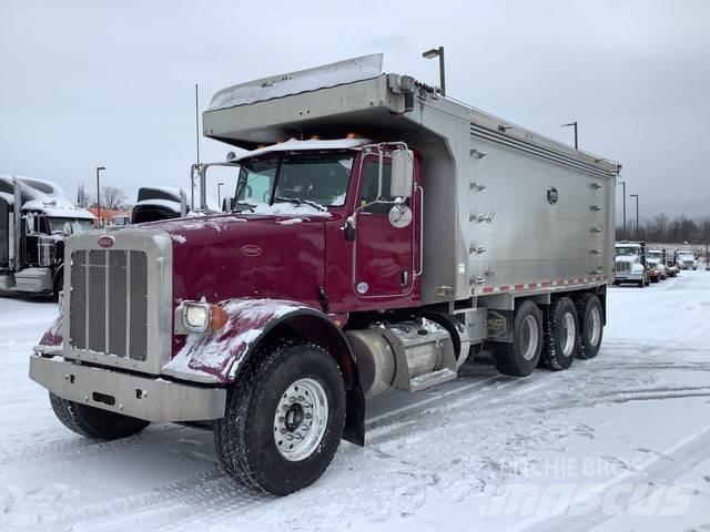 Peterbilt 367 Pašizgāzējs