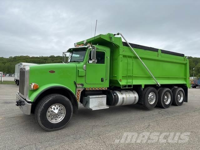 Peterbilt 367 Pašizgāzējs