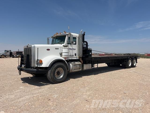 Peterbilt 367 Platformas/izkraušana no sāniem