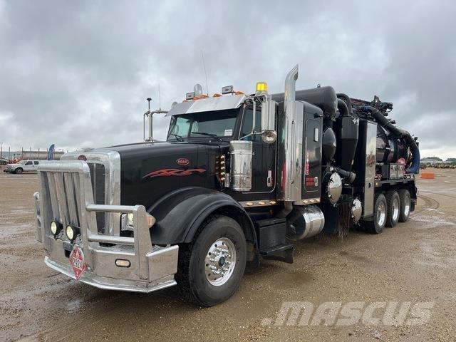 Peterbilt 367 Kāpurķēžu ekskavatori