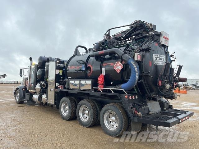 Peterbilt 367 Kāpurķēžu ekskavatori