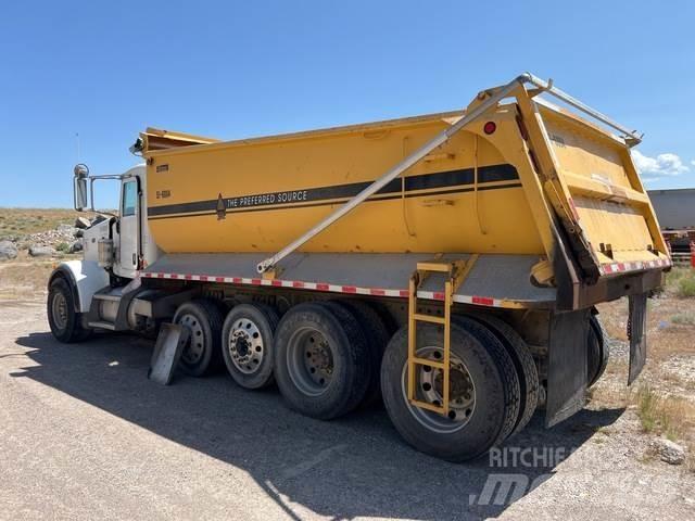 Peterbilt 378 Pašizgāzējs