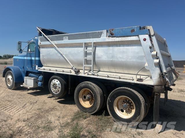 Peterbilt 378 Pašizgāzējs