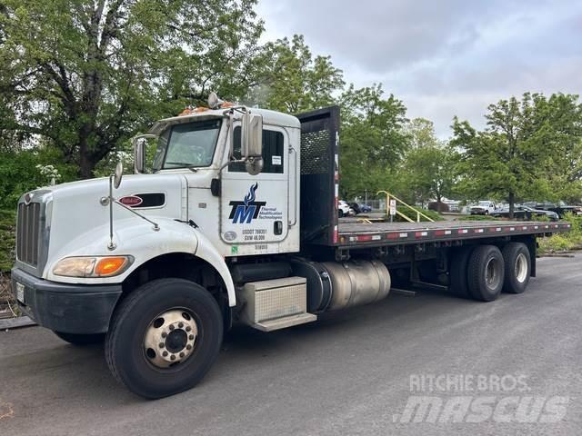 Peterbilt 382 Platformas/izkraušana no sāniem