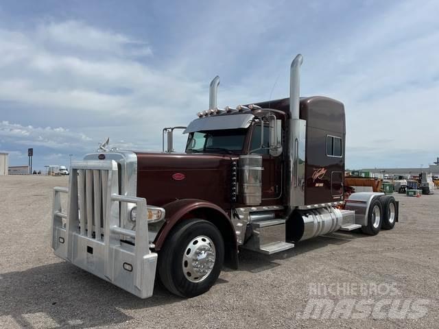 Peterbilt 389 Vilcēji