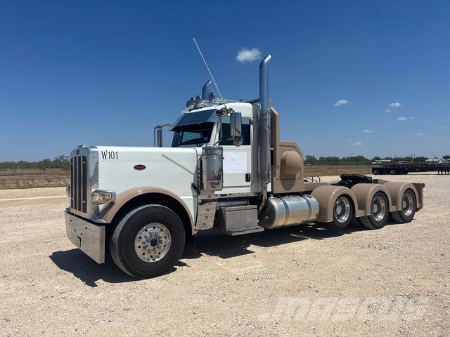 Peterbilt 389 Evakuators ar manipulatoru