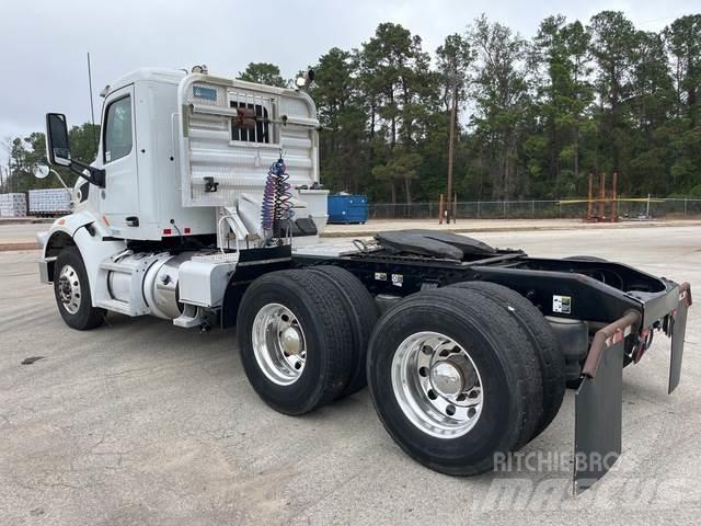Peterbilt 567 Vilcēji