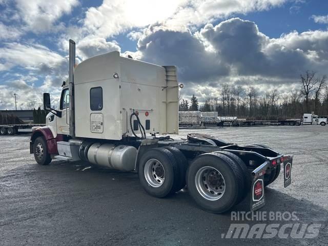 Peterbilt 567 Vilcēji