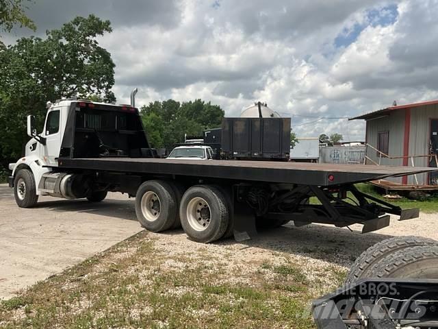 Peterbilt 567 Evakuators ar manipulatoru