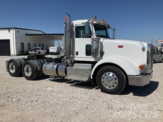 Peterbilt 567 Vilcēji