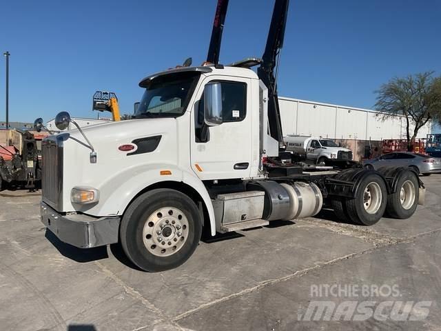 Peterbilt 567 Vilcēji