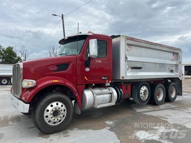 Peterbilt 567 Pašizgāzējs