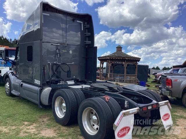 Peterbilt 579 Vilcēji