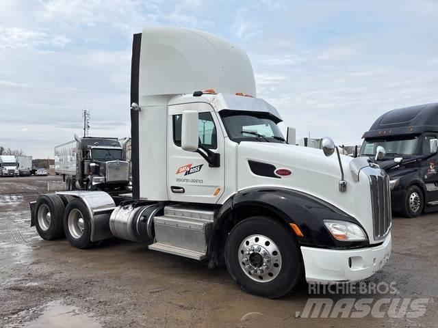 Peterbilt 579 Vilcēji