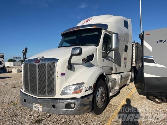 Peterbilt 579 Vilcēji