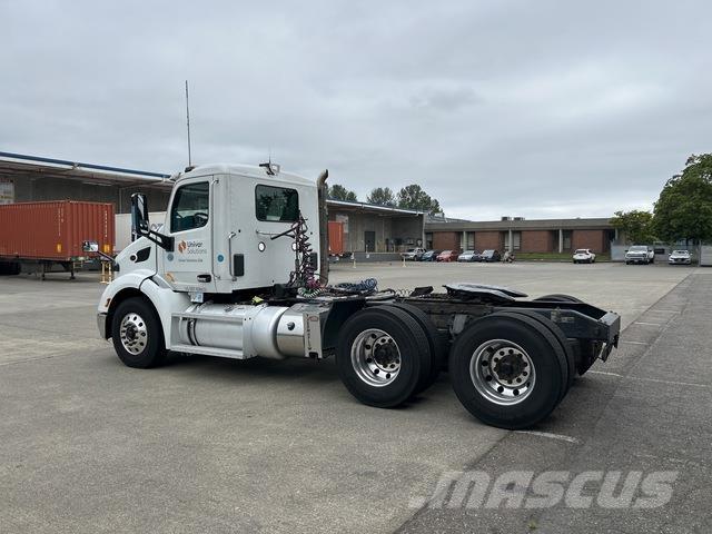 Peterbilt 579 Vilcēji