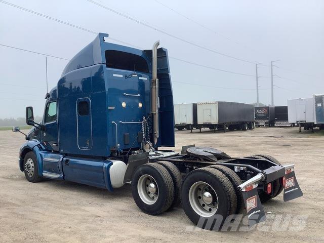 Peterbilt 579 Vilcēji