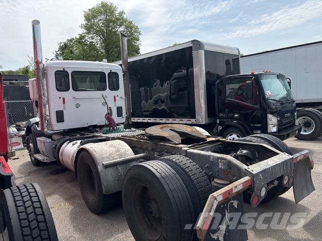 Peterbilt 579 Vilcēji