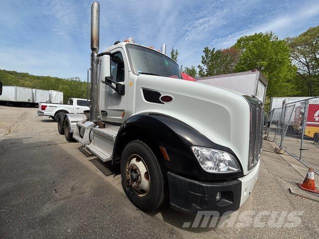 Peterbilt 579 Vilcēji