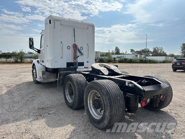 Peterbilt 579 Vilcēji