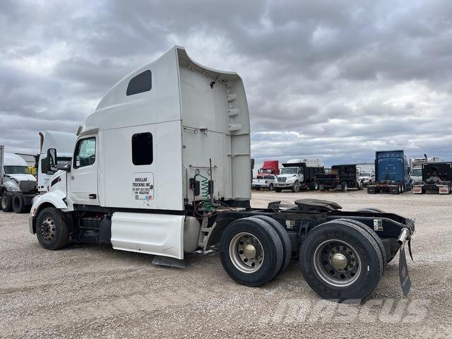 Peterbilt 579 Vilcēji