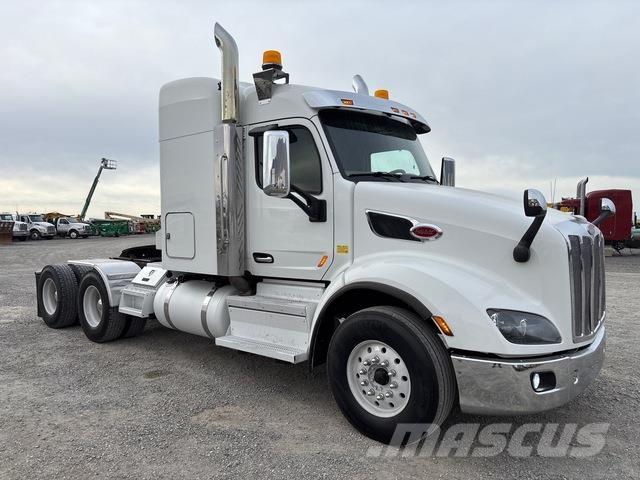 Peterbilt 579 Vilcēji