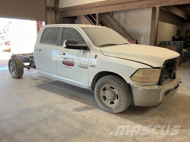 RAM 2500 Kabīnes un interjers
