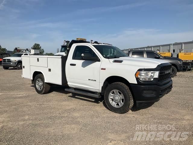 RAM 3500 Vieglais kravas automobilis/izkraušana no sāniem