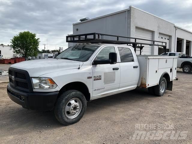 RAM 3500 Vieglais kravas automobilis/izkraušana no sāniem