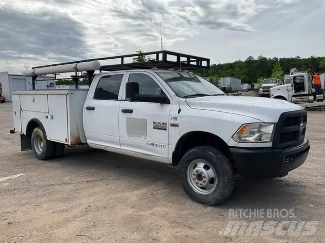 RAM 3500 Vieglais kravas automobilis/izkraušana no sāniem