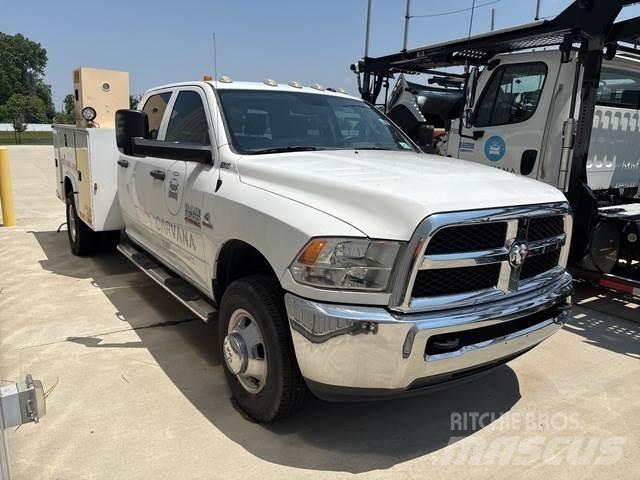 RAM 3500 Vieglais kravas automobilis/izkraušana no sāniem