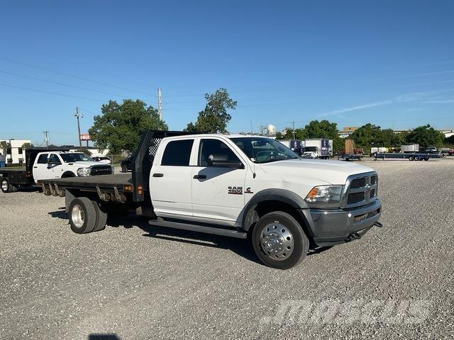 RAM 4500 Platformas/izkraušana no sāniem