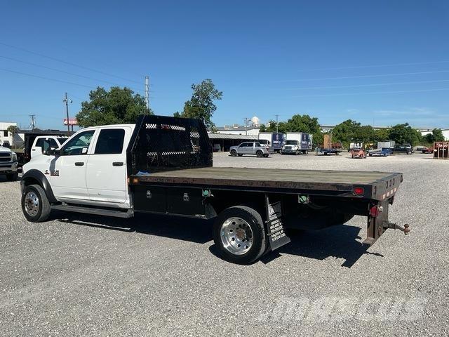RAM 4500 Platformas/izkraušana no sāniem