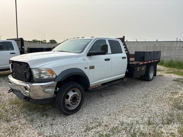 RAM 5500 Platformas/izkraušana no sāniem