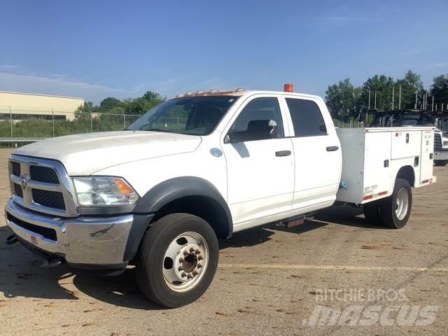 RAM 5500 Vieglais kravas automobilis/izkraušana no sāniem