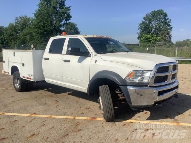 RAM 5500 Vieglais kravas automobilis/izkraušana no sāniem