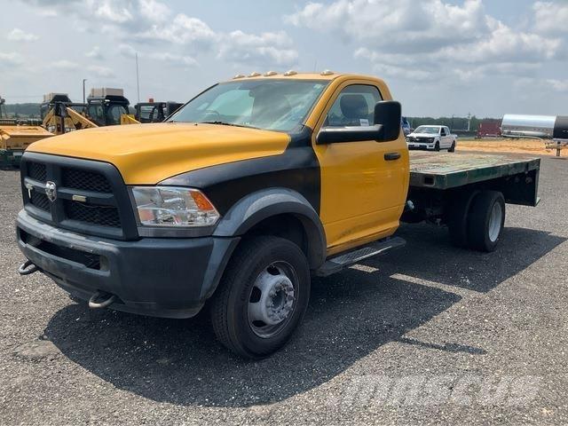 RAM 5500 Platformas/izkraušana no sāniem