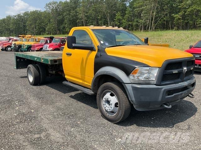 RAM 5500 Platformas/izkraušana no sāniem