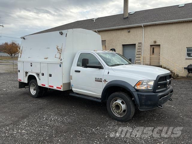 RAM 5500 Vieglais kravas automobilis/izkraušana no sāniem