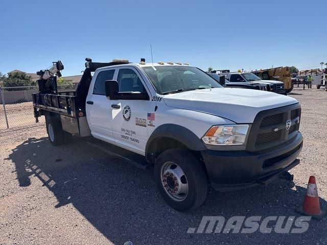 RAM 5500 Smagās mašīnas ar celtni