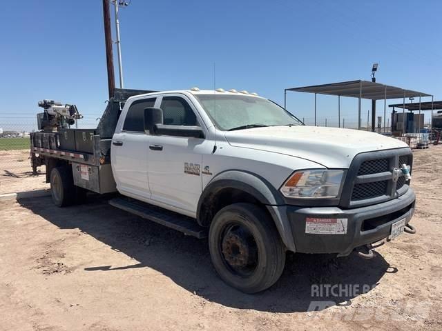 RAM 5500HD Platformas/izkraušana no sāniem