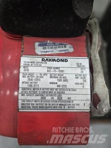 Raymond 8410 Rati palešu pārvadāšanai