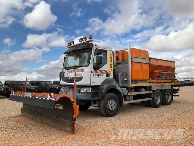 Renault Kerax Sniega naži un tīrītāji